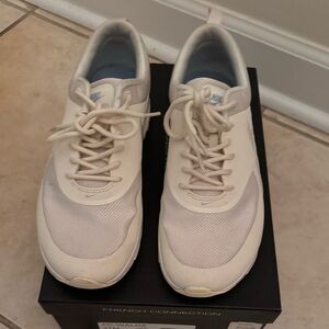 Nike Women’s Beige Sneakers